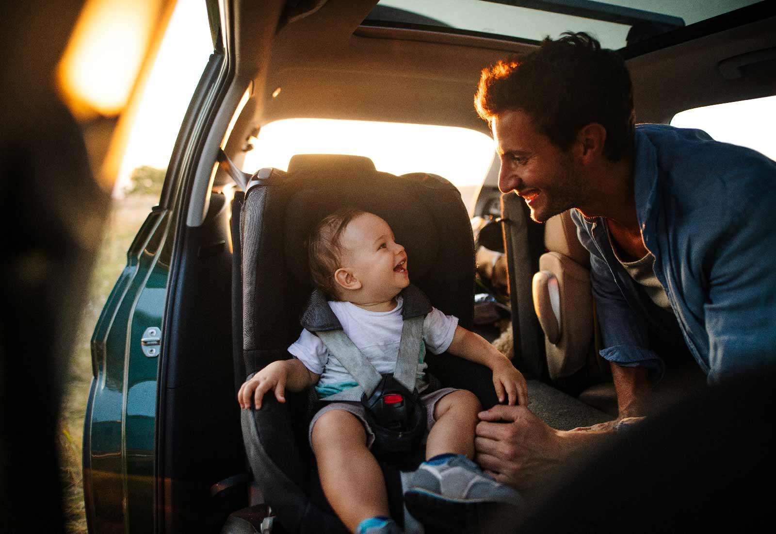 Viajar con bebés en coche