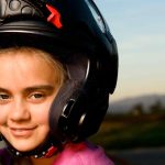 Como elegir casco de moto para niños