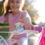 es obligatorio llevar timbre en la bicicleta