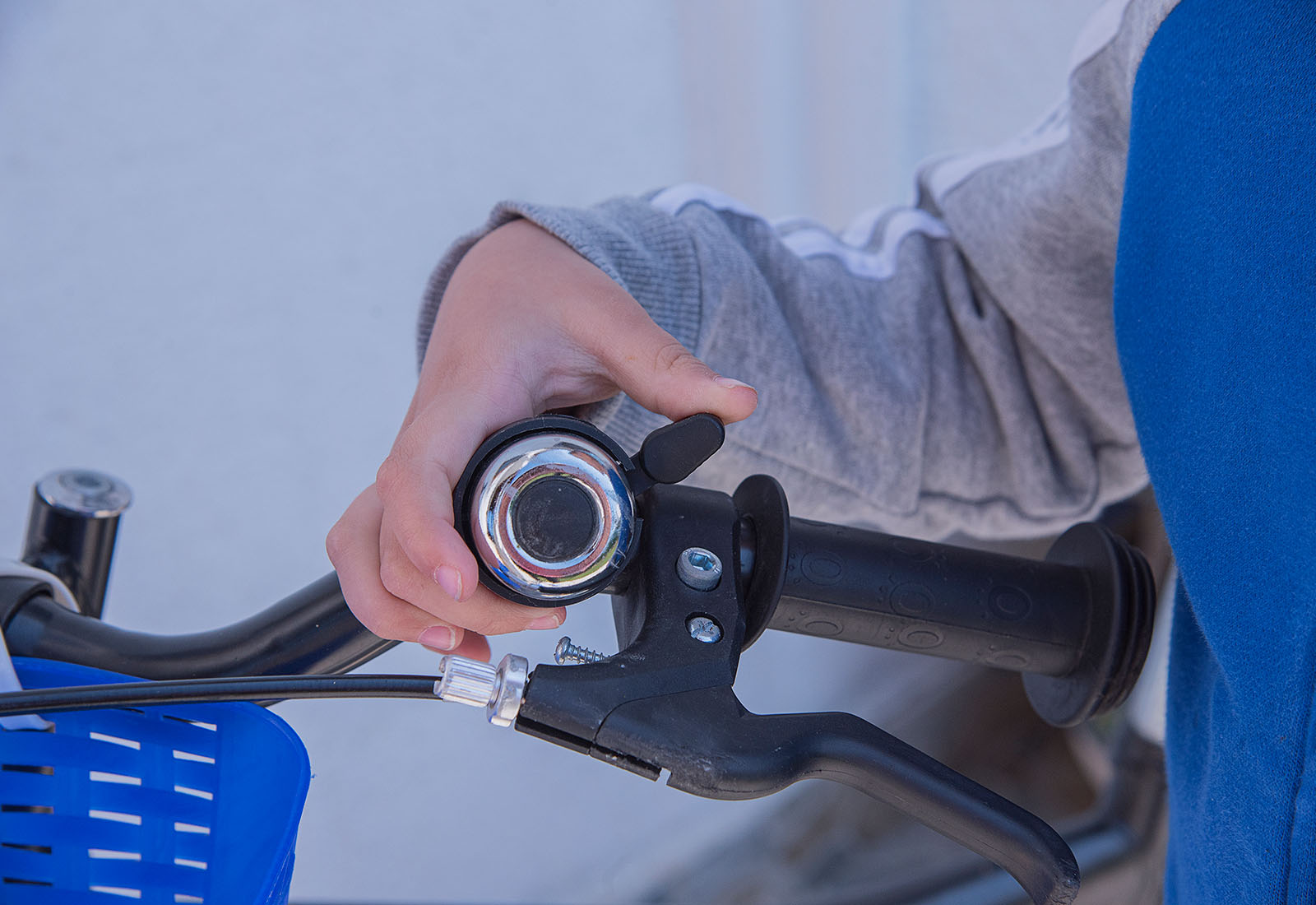 es obligatorio llevar timbre en la bicicleta