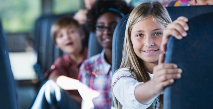 Las normas básicas para ir en bus escolar